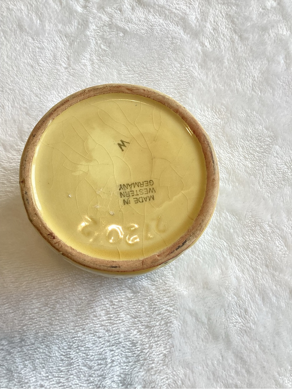 🇩🇪Vintage Ceramic Honey Pot Beehive Bees Made in ‘West’ Germany Yellow - Picture 9 of 15
